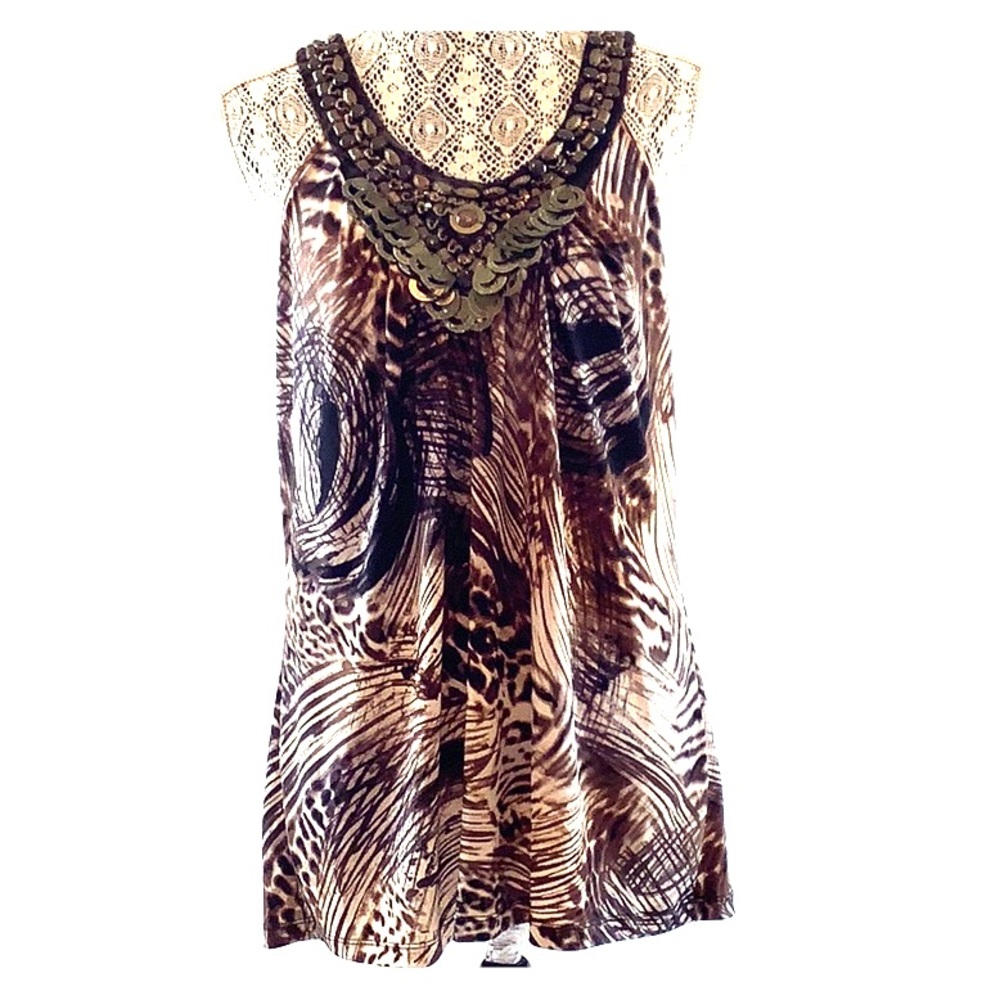 Sleeveless embellished T-back blouse